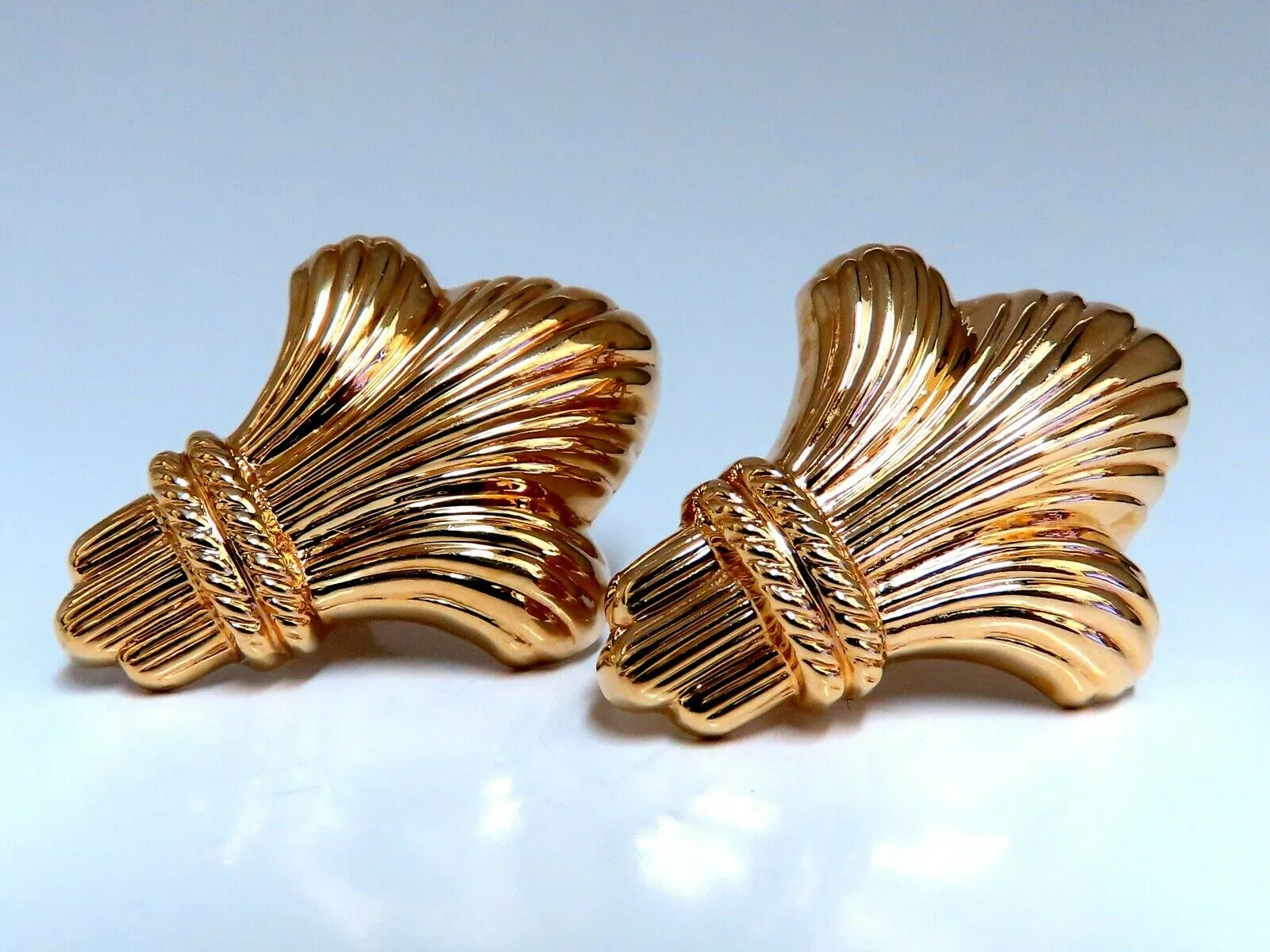 14kt Gold Textured Royal Crest Sheaf Clip Earrings