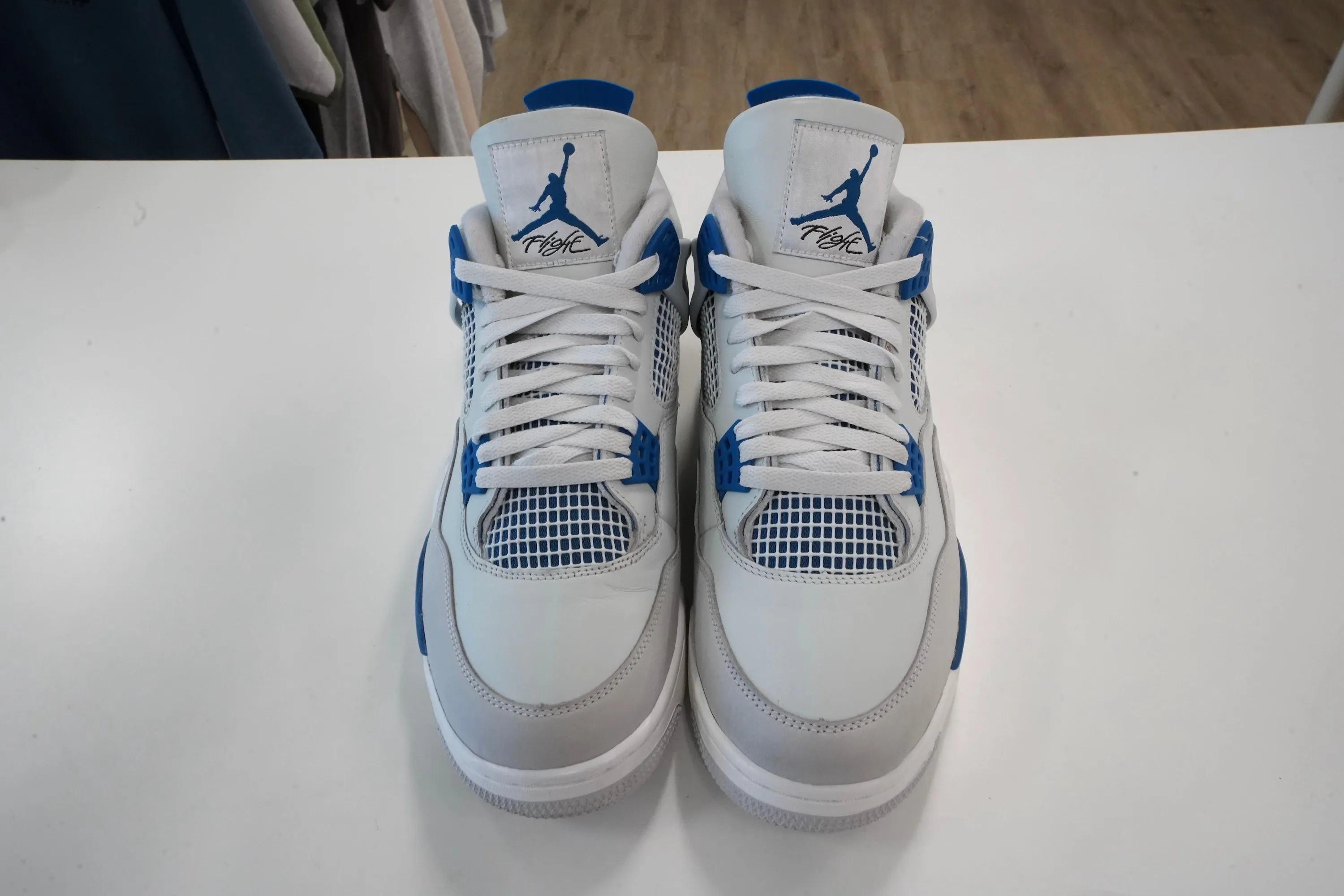 Air Jordan 4 Retro Military Blue
