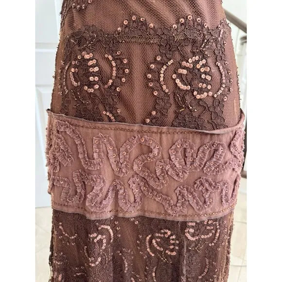 Basil &amp; Maude Skirt Woman's Sz. 4 Midi A Line Cream Embroidered Gauze Tulle Hem