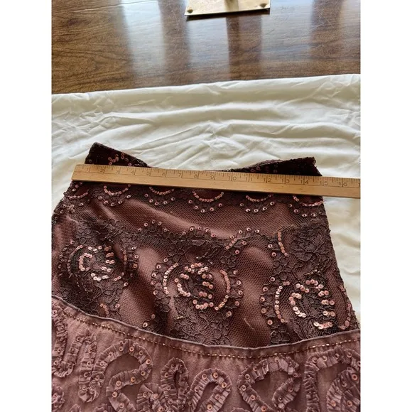 Basil &amp; Maude Skirt Woman's Sz. 4 Midi A Line Cream Embroidered Gauze Tulle Hem