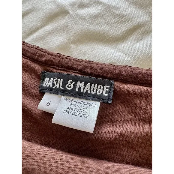 Basil &amp; Maude Skirt Woman's Sz. 4 Midi A Line Cream Embroidered Gauze Tulle Hem
