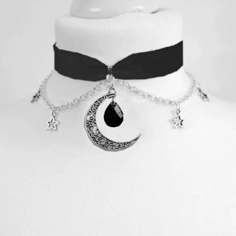 Black Velvet Choker Necklace, Gothic Victorian Black Cameo