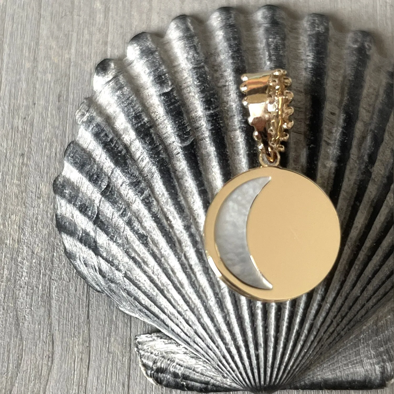 BOHEME PETITE LUNE BLANCHE CHARM