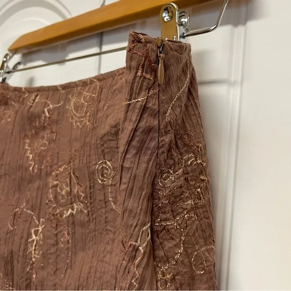 Captive vintage skirt brown embroidered crinkle fabric size XL boho