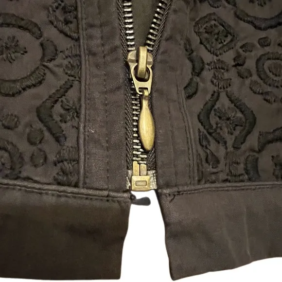 Chico's VTG Boho Minimalistic Coastal Grandma Black Embroidered Full-zip Jacket