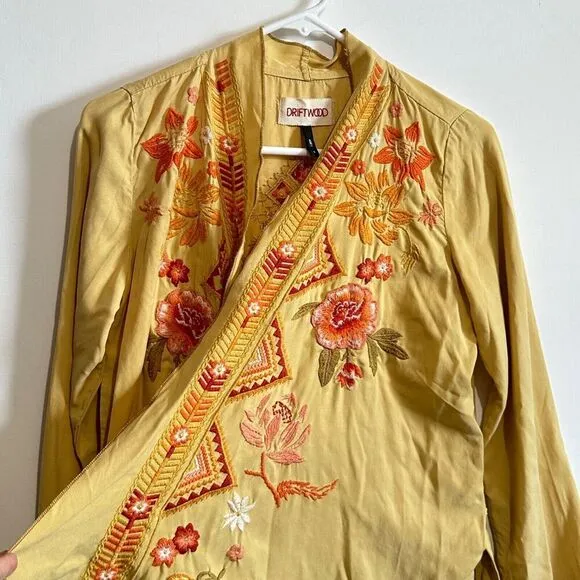 Driftwood Abby Goldie Yellow Mustard Boho Floral Embroidered Belted Kimono Sz S