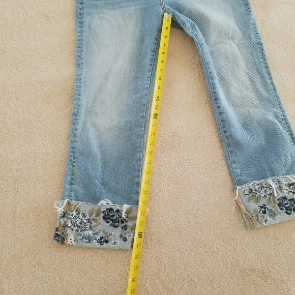 Driftwood Colette Embroidered Cuff Cropped High Rise Jeans Size 14