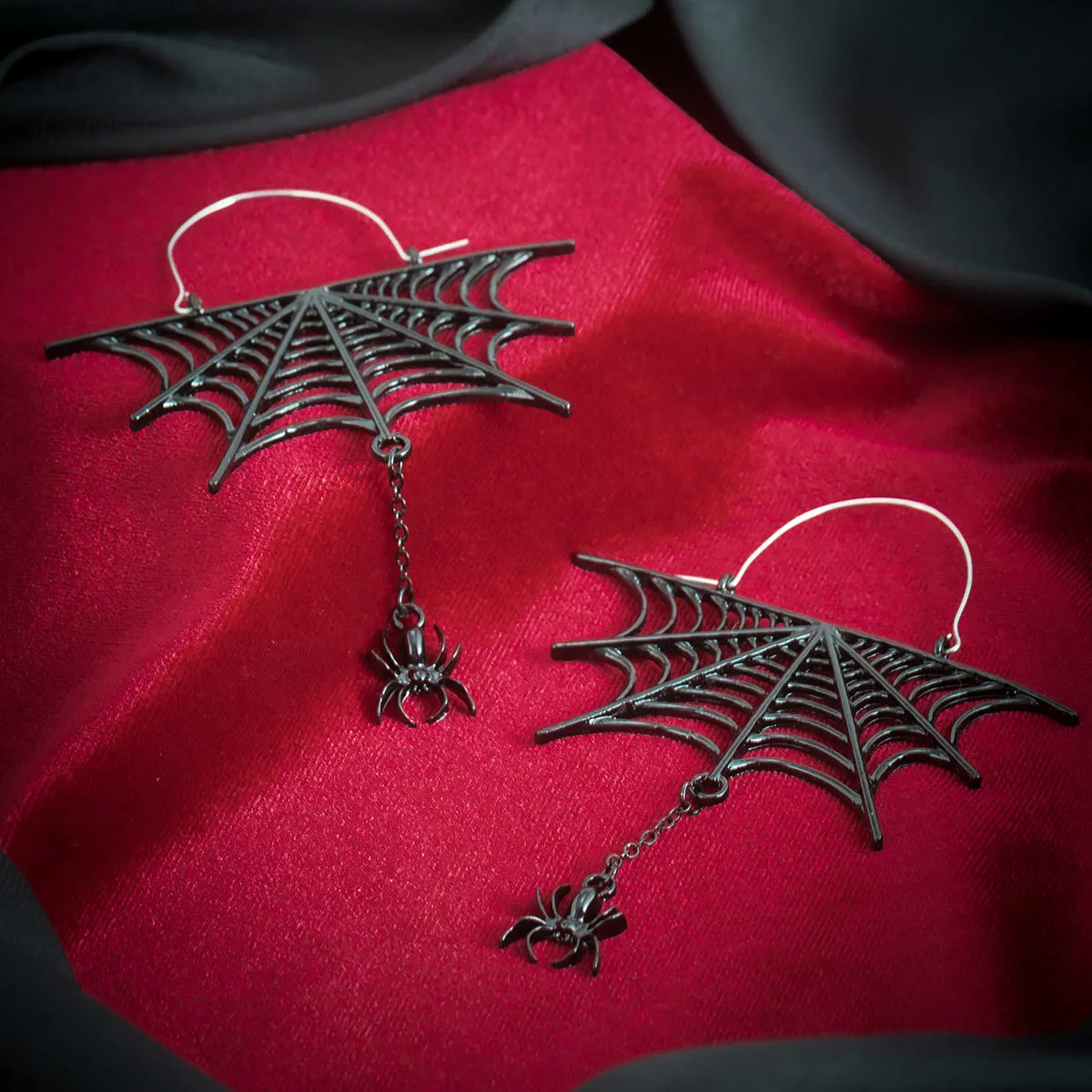 Europe and America Cross Border Ornament Dark Style Cobweb Hollow Tassel Ear Studs Halloween Spider Punk Gothic Earrings