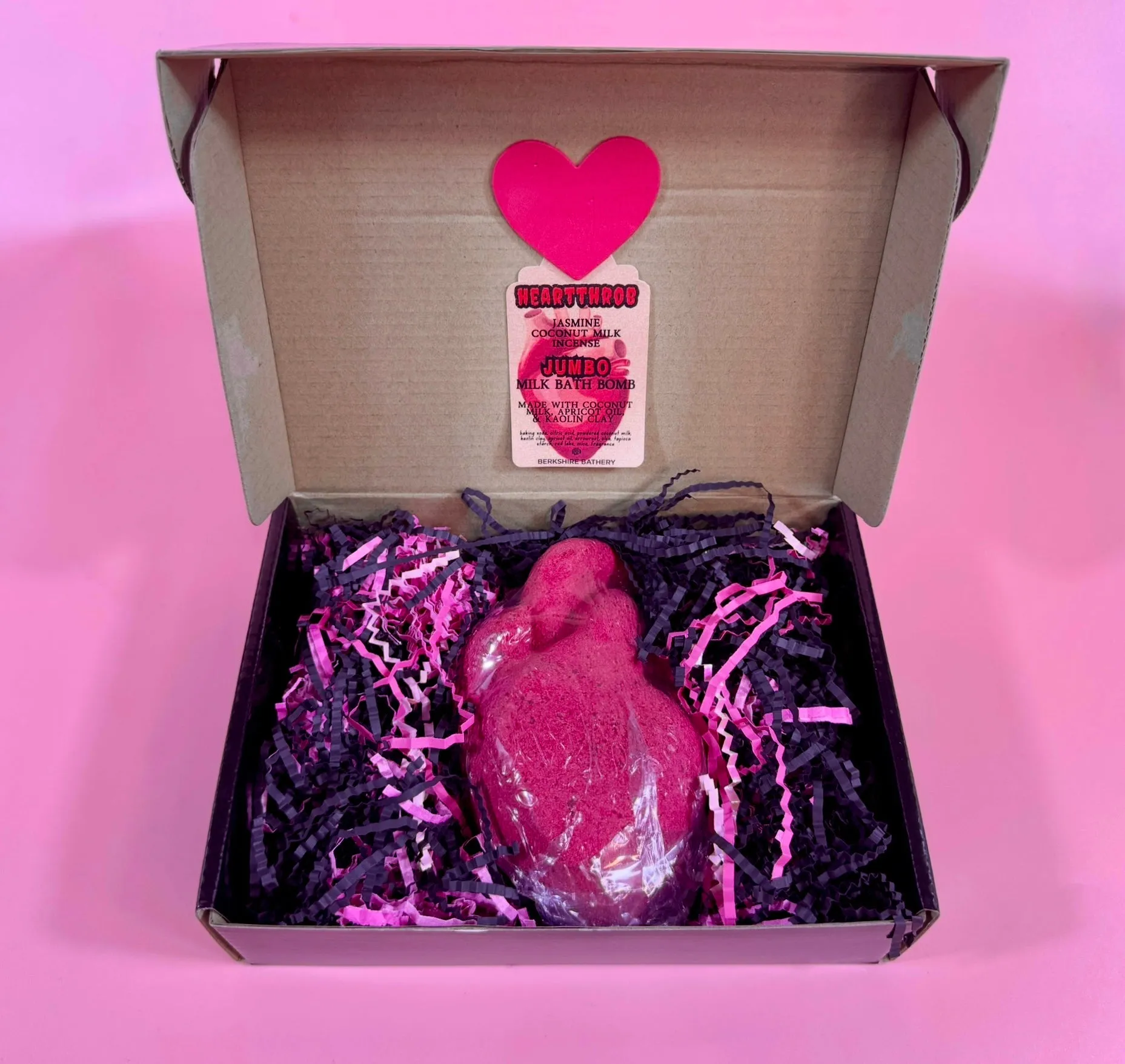 HEART THROB | JUMBO "Bleeding" Anatomical Heart Bath Bomb