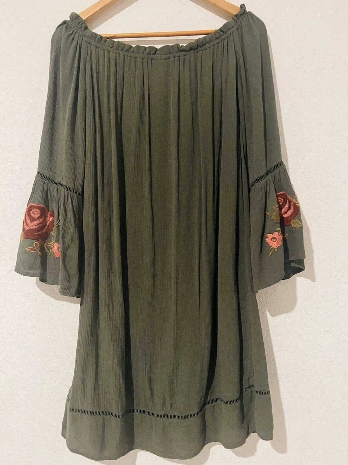 KNOX ROSE Olive Off The Shoulder Dress Sz L Embroidered 3/4 Bell Sleeve Boho
