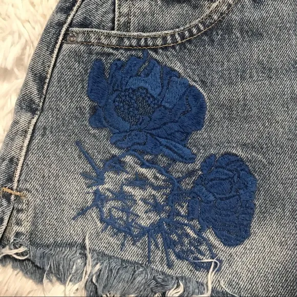Levi's MADE &amp; CRAFTED Embroidered High Rise WesternFray Cheeky High Shorts