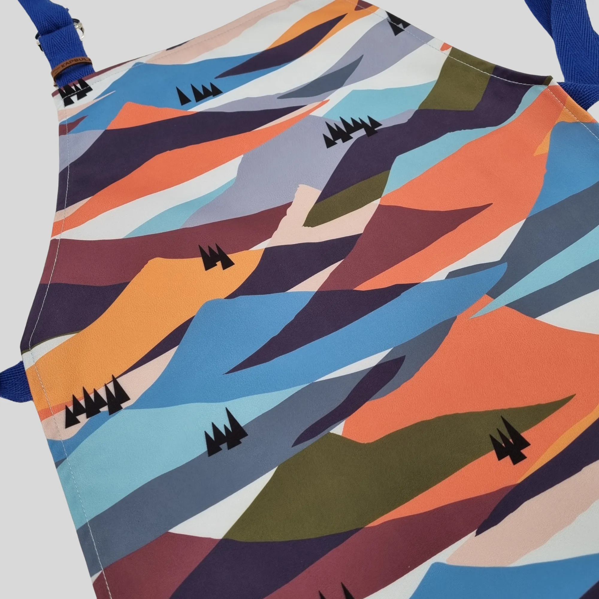 Mountains Apron