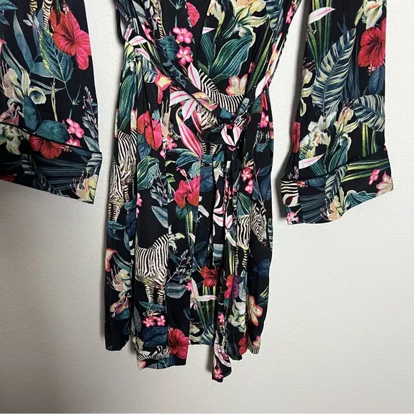 NEW Banana Republic Satin Short Robe Black Tropical Watercolor Zebra Print XS