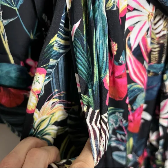 NEW Banana Republic Satin Short Robe Black Tropical Watercolor Zebra Print XS