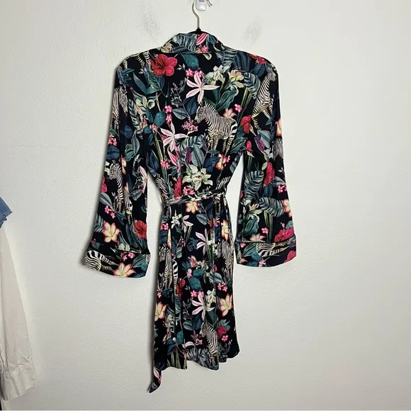 NEW Banana Republic Satin Short Robe Black Tropical Watercolor Zebra Print XS