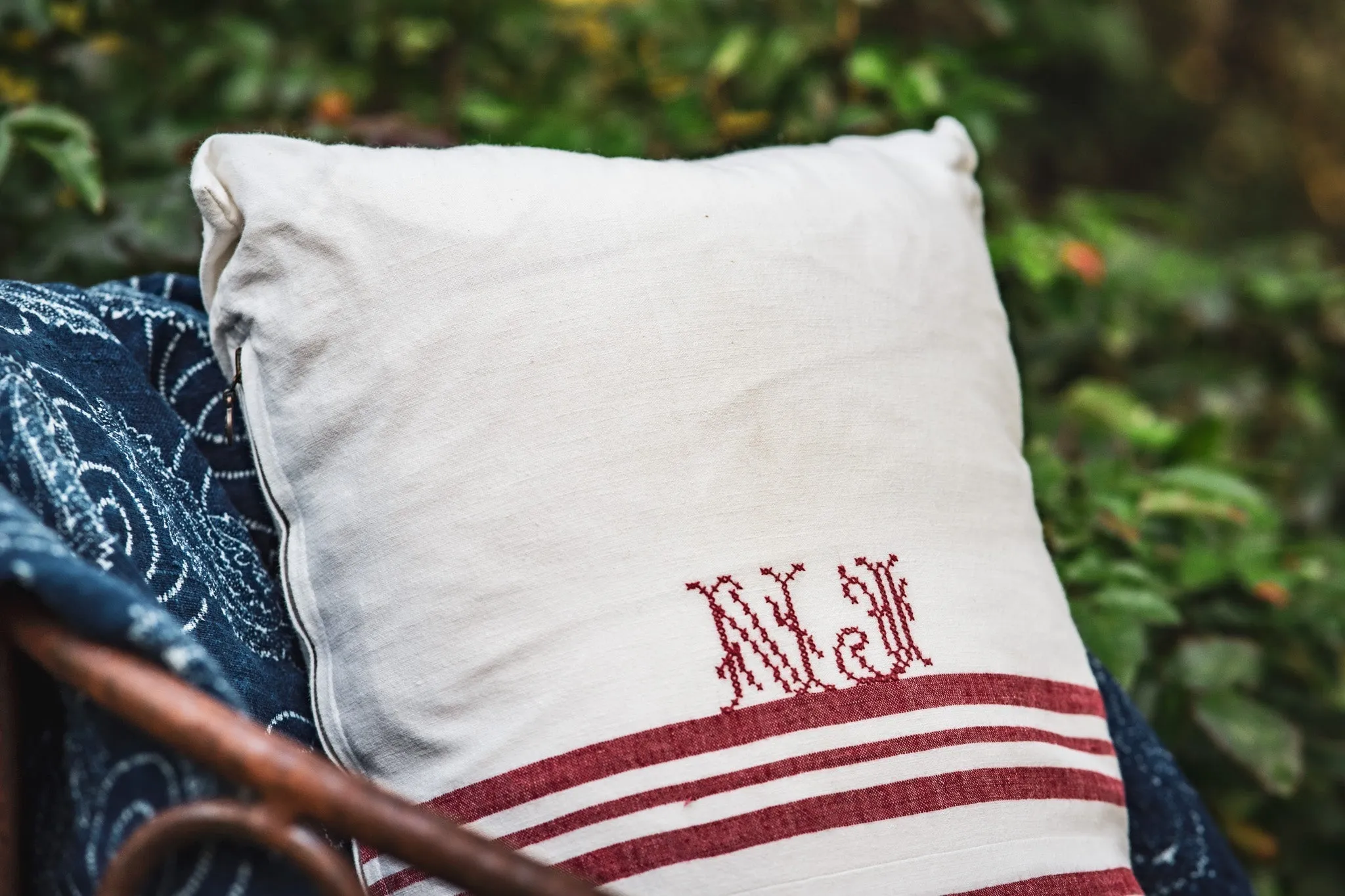 Pillow: Embroidered handwoven antique Hungarian hemp - P121