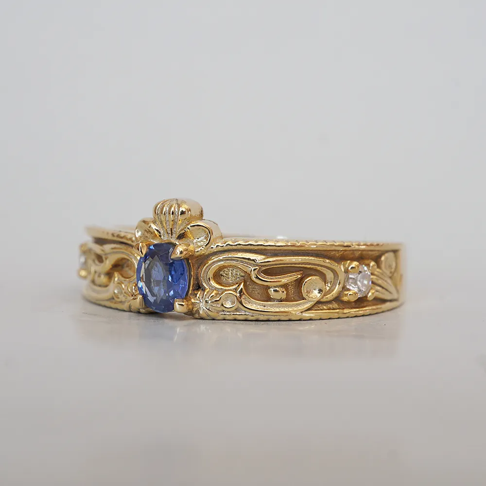 Sapphire Crest Ring in 14K and 18K Gold