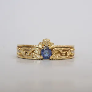 Sapphire Crest Ring in 14K and 18K Gold