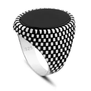 Sterling Silver Ring with Large Oval-shaped Black Onyx Gemstone