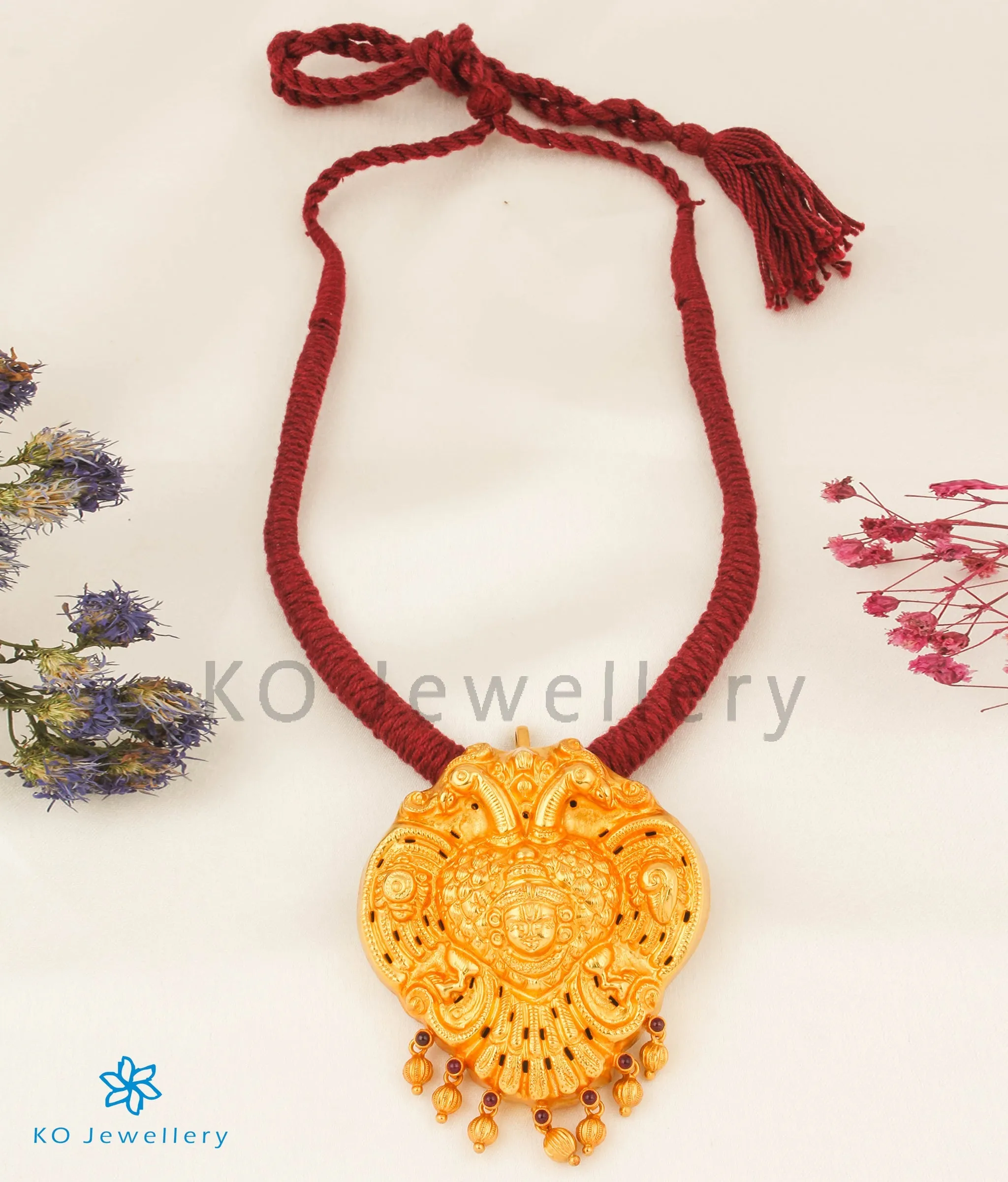 The Bhavya Gandaberunda Silver Nakkasi Thread Necklace