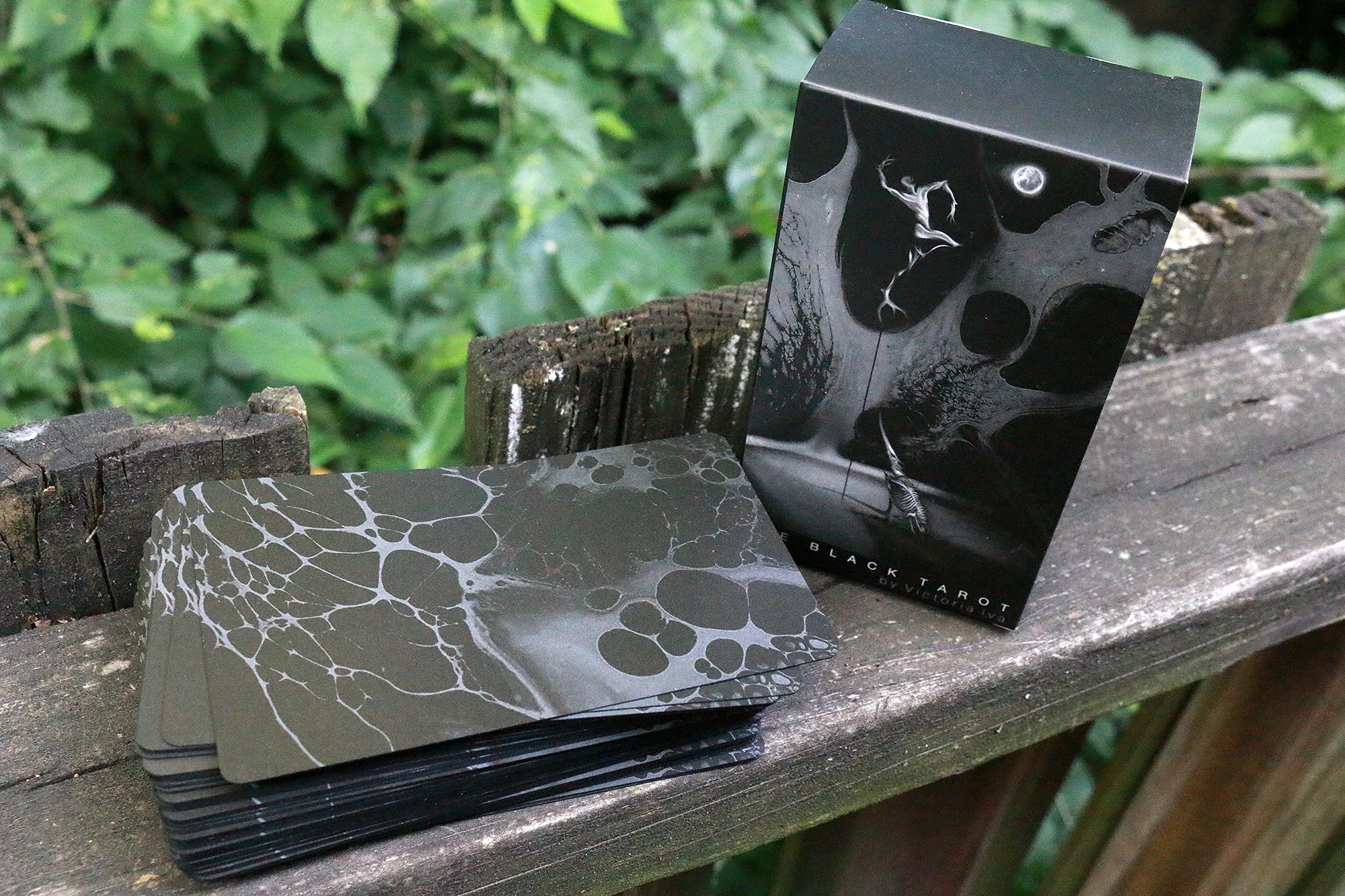 The Black Tarot Modern Tarot Cards Deck