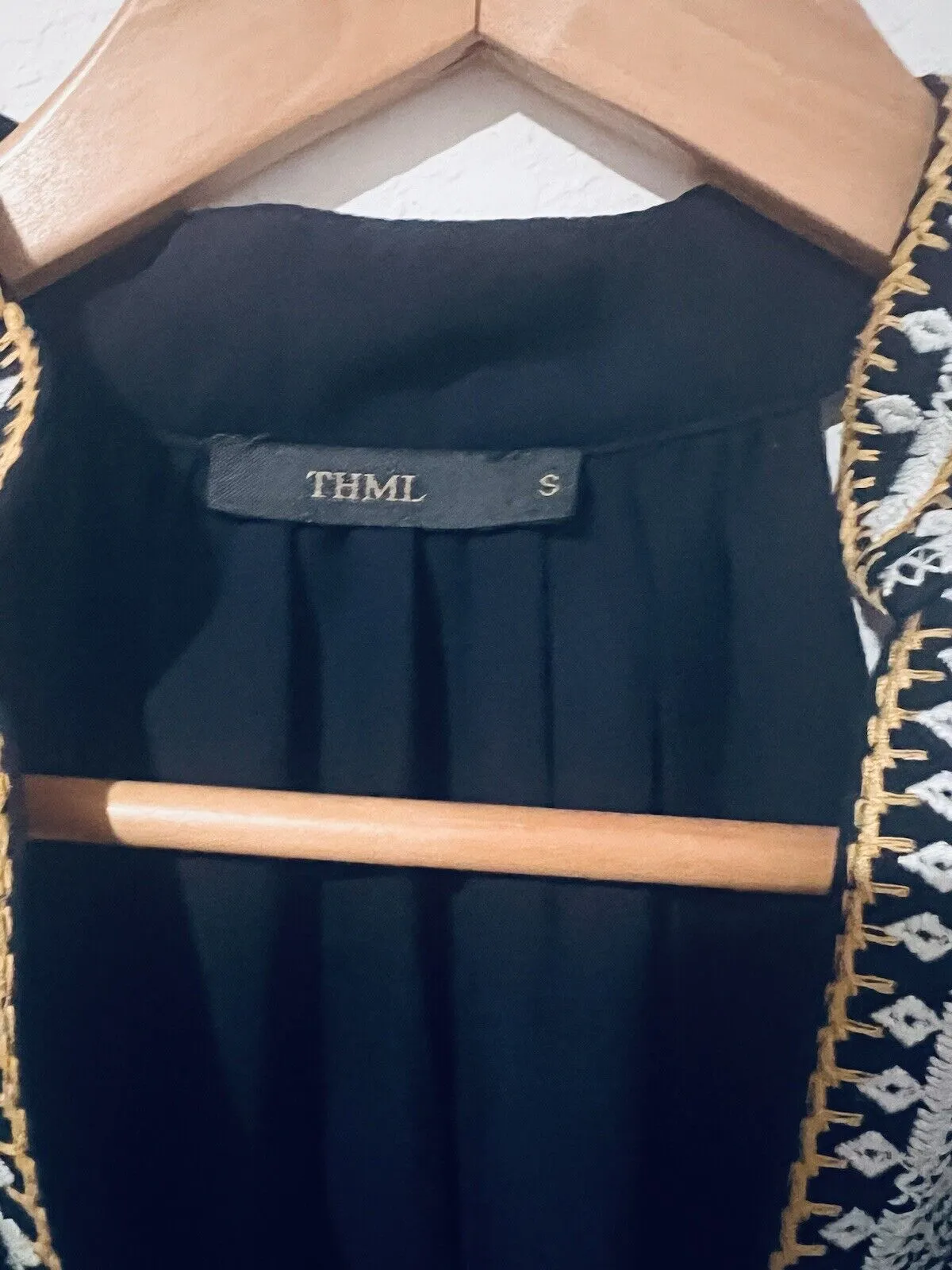 THML Womens Embroidered Navy Dress Sz S Sleeveless Knee Length
