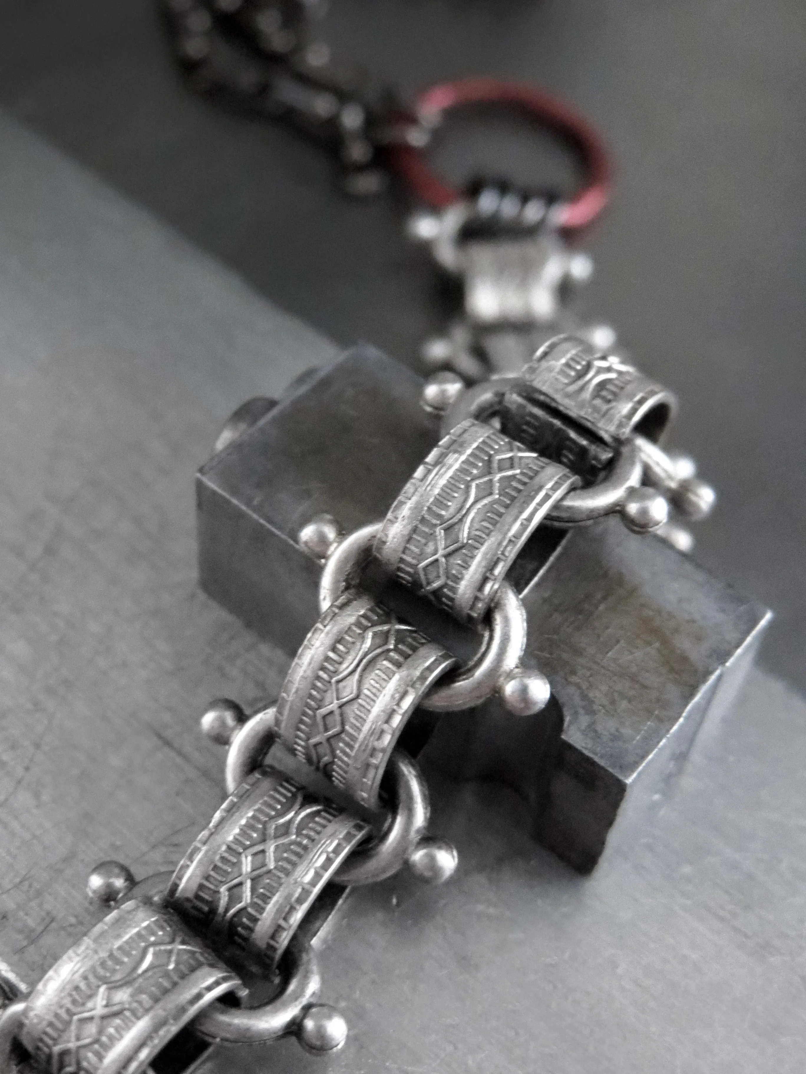 VICTORY - Long Y Necklace with Large Gunmetal Spike with Vintage Style Chain